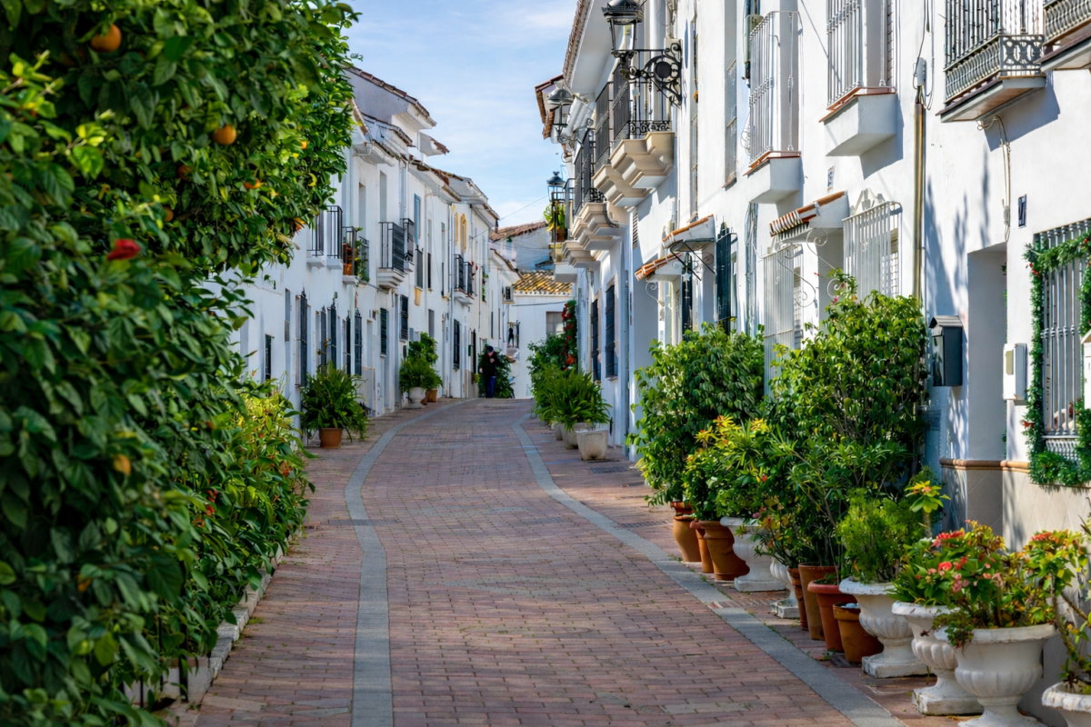 Benalmádena Pueblo: el pueblo blanco sobre la costa, a 10 minutos