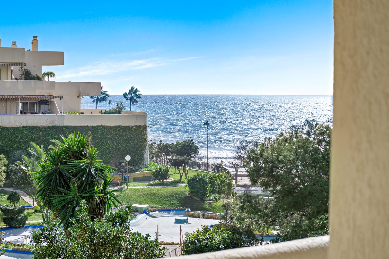 Benal Beach Apartments Benalmádena — Sea View Holiday Rentals with Pools